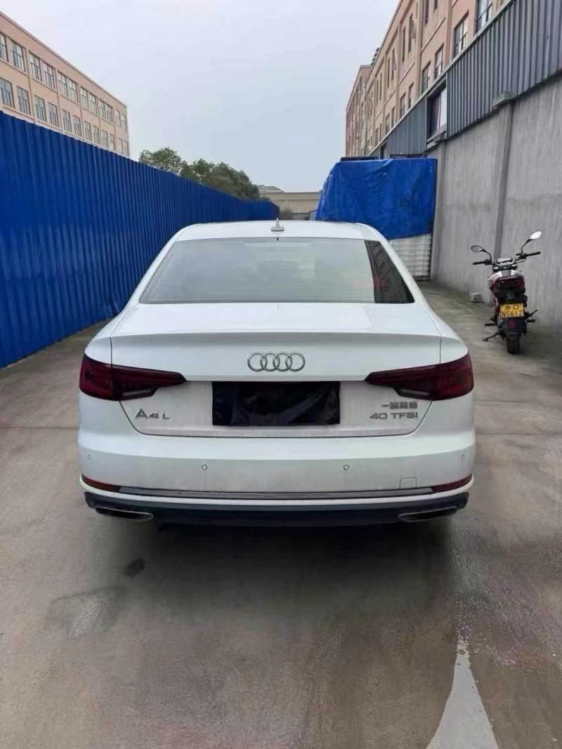 青岛19年奥迪A4L9