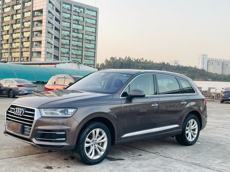 东莞17年奥迪Q72