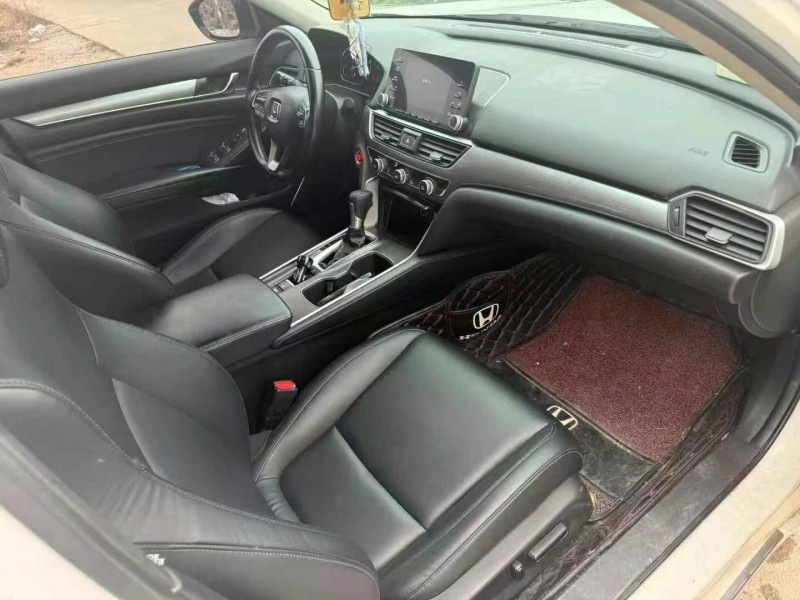 广州19年本田雅阁4