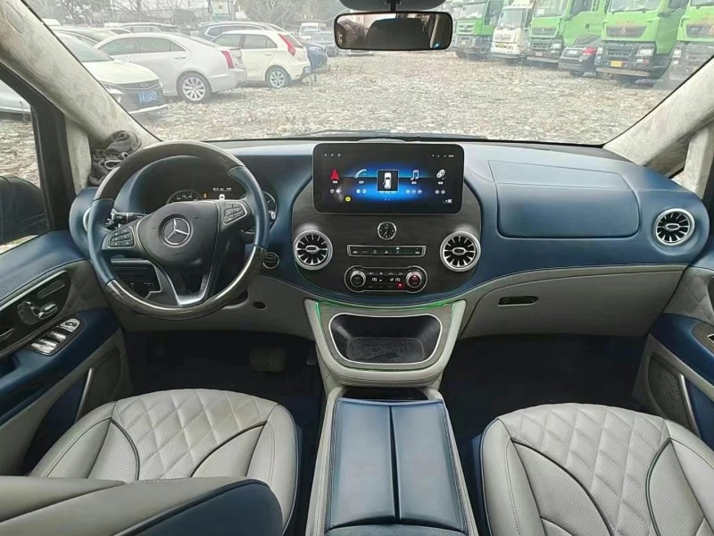 邵阳22年奔驰威霆5