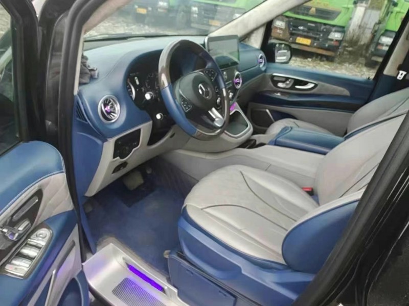 邵阳22年奔驰威霆7