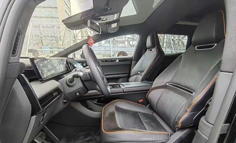 東營23年高合汽車HiPhi X4