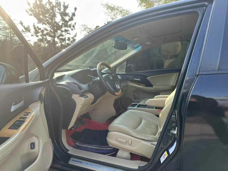 青岛11年本田奥德赛5