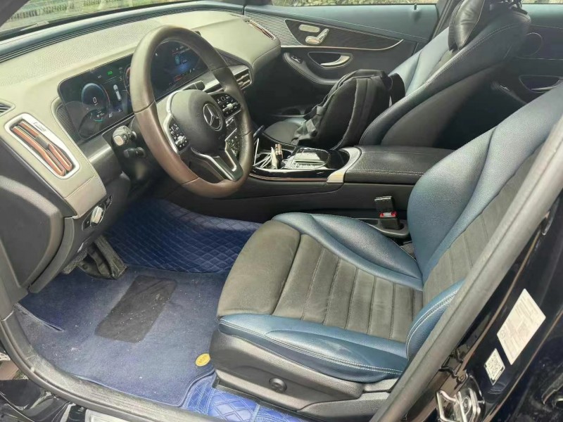 济宁21年奔驰EQC3