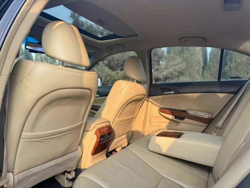 枣庄13年本田雅阁6