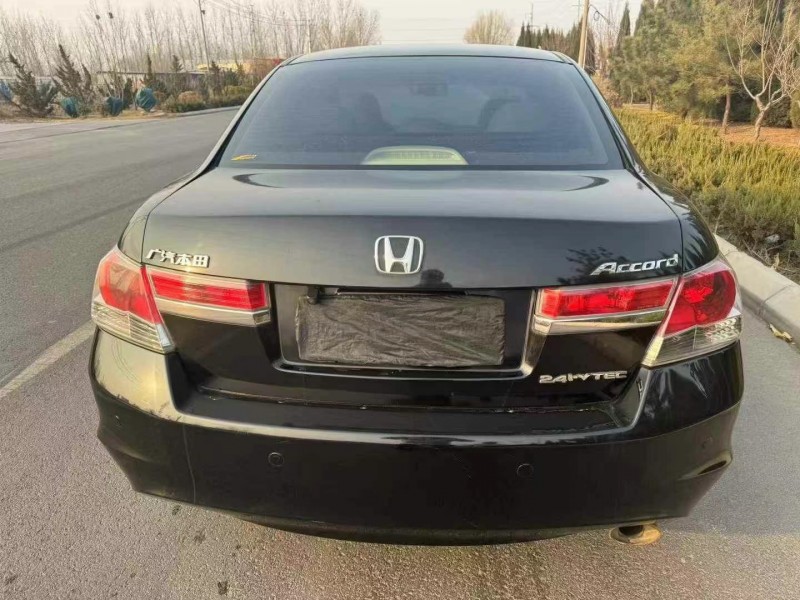 枣庄13年本田雅阁9