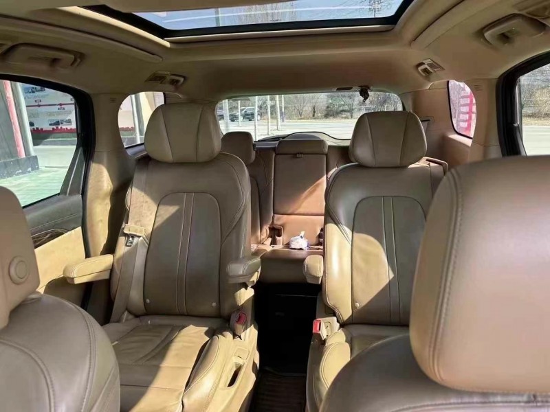 青岛17年别克GL86