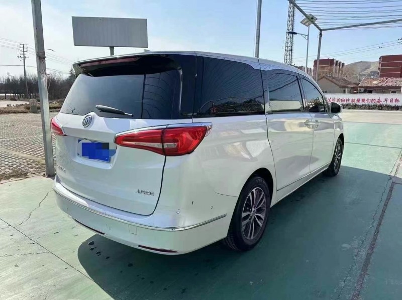 青岛17年别克GL87