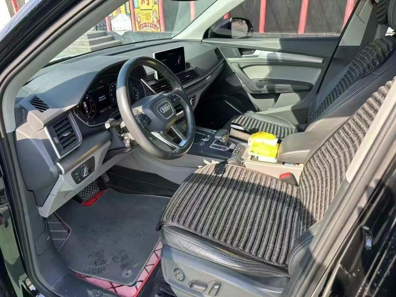 济宁19年奥迪Q55