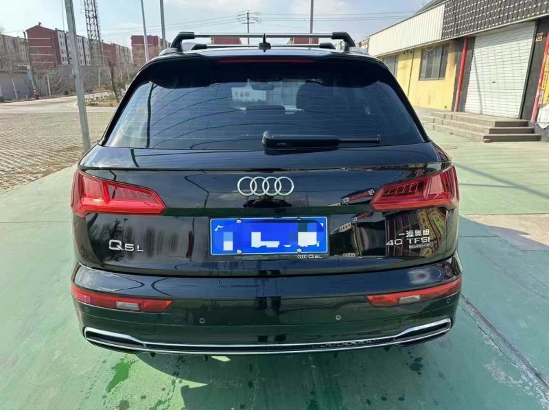 济宁19年奥迪Q59