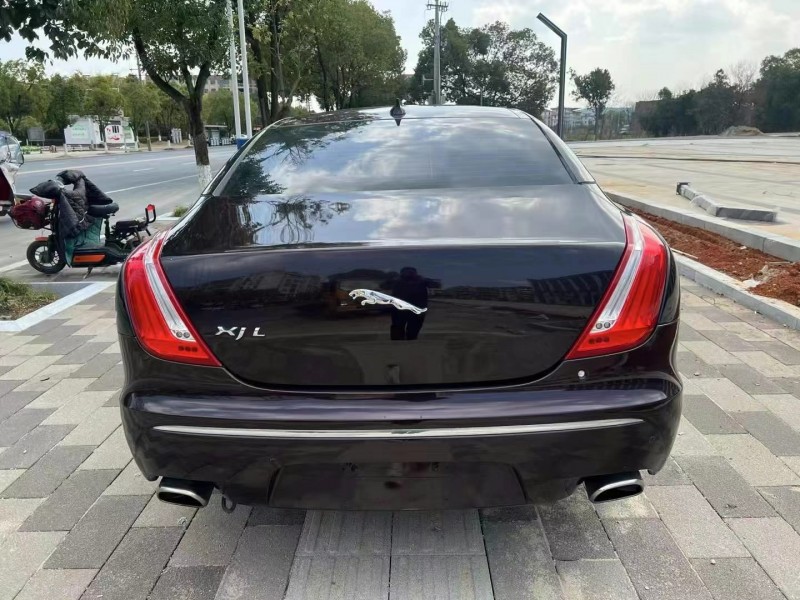 萍鄉13年捷豹XJ9