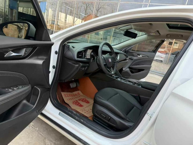 徐州23年别克君威4