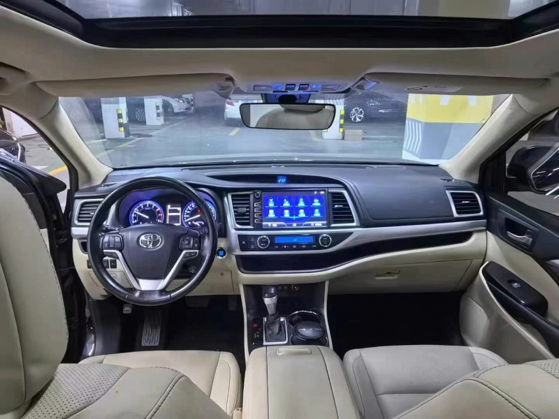 武汉20年丰田汉兰达4