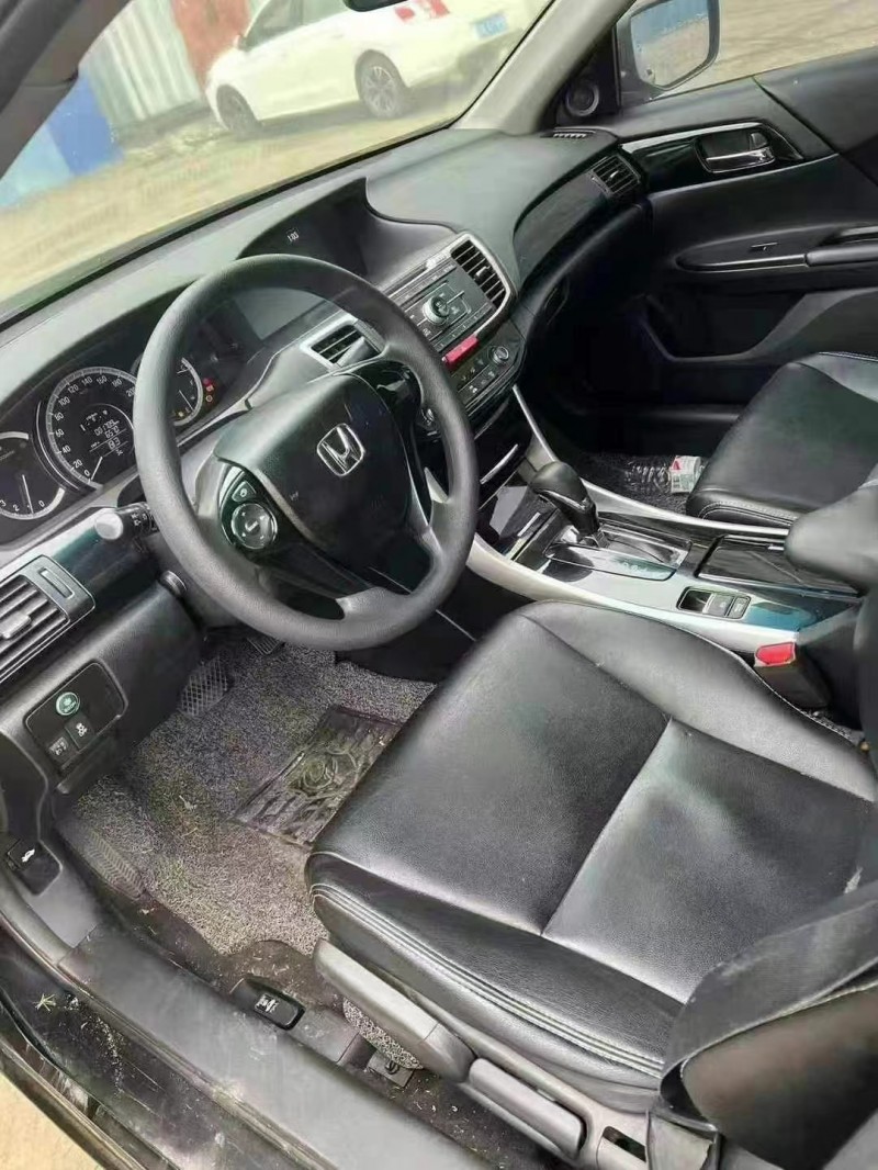 菏泽18年本田雅阁3