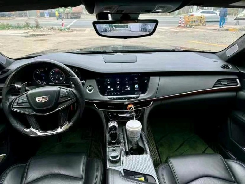 東莞20年凱迪拉克CT67