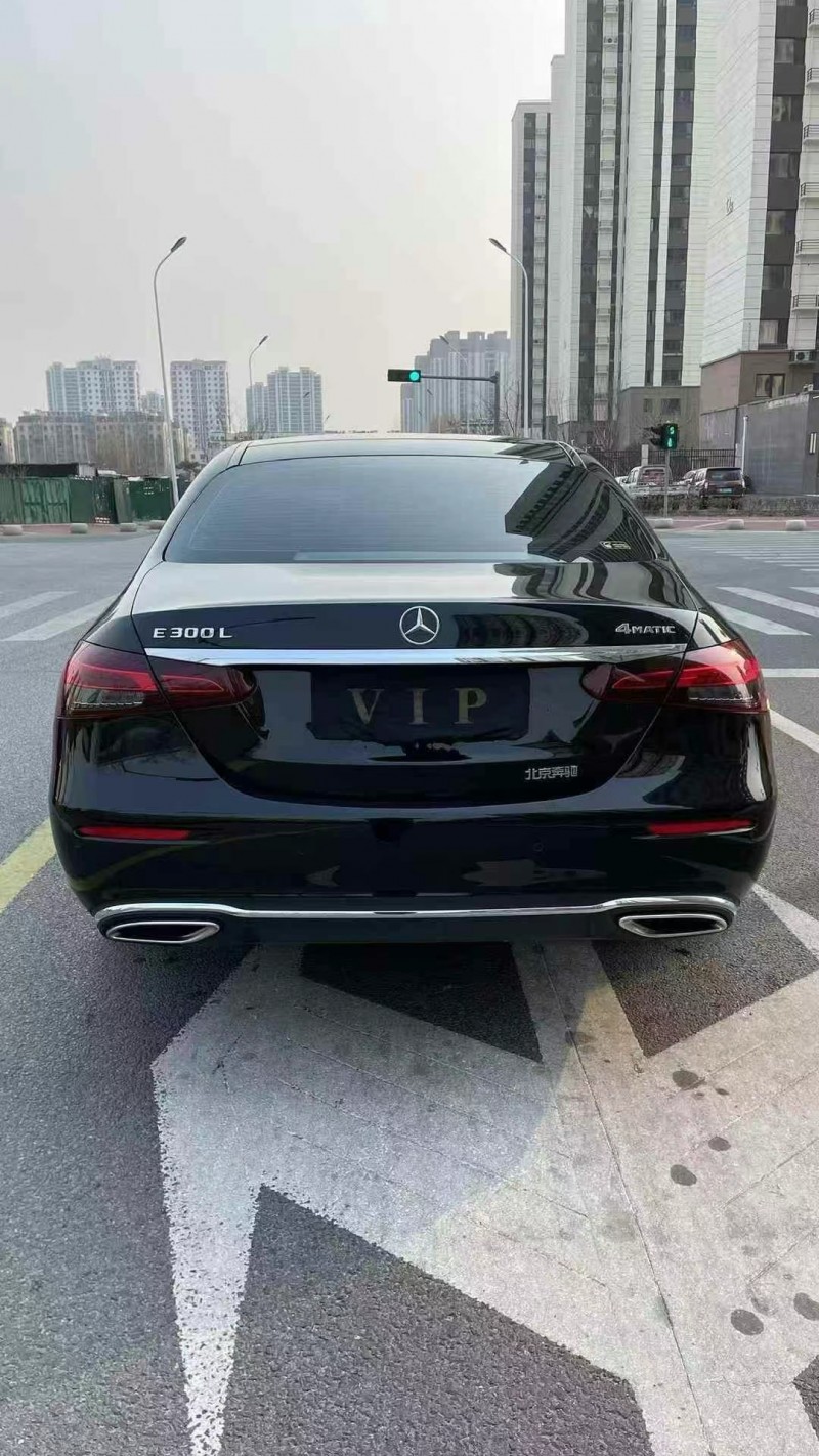 济宁23年奔驰E9