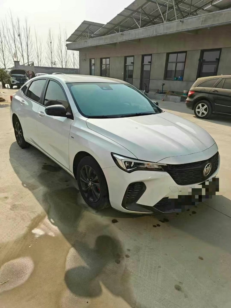 菏泽22年别克威朗3