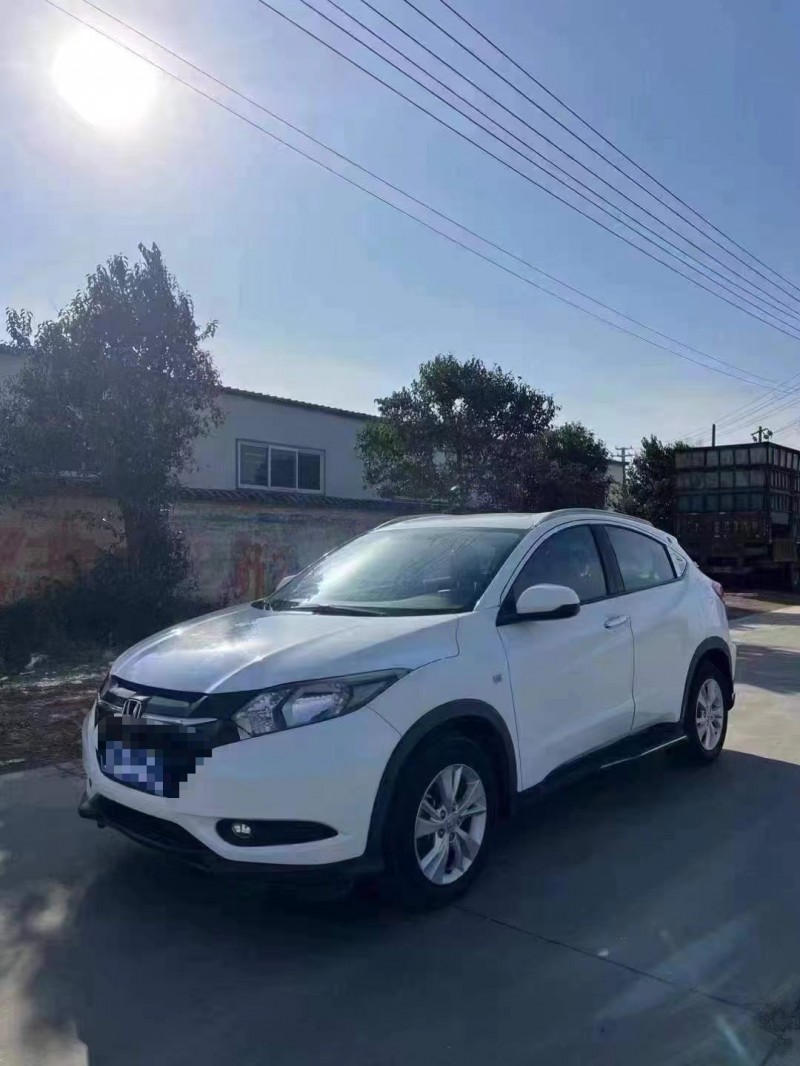 菏泽17年本田缤智2