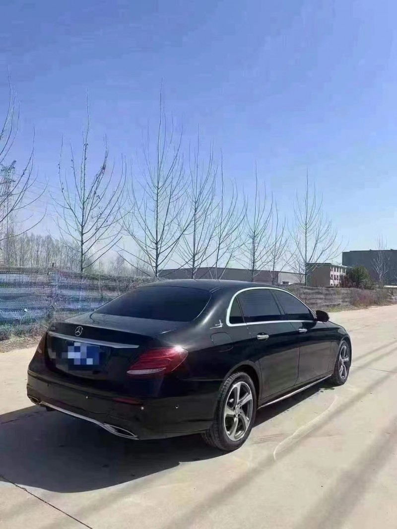 菏泽17年奔驰E8
