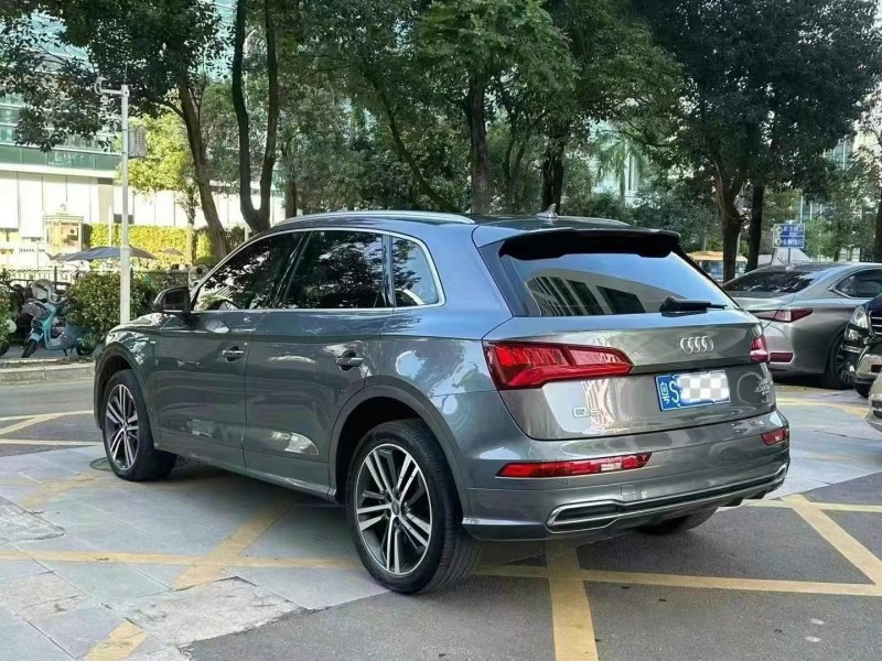 深圳20年奧迪Q54