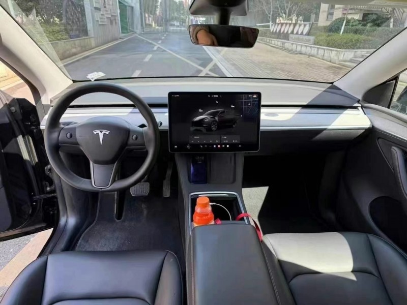 蘇州23年特斯拉MODEL Y5