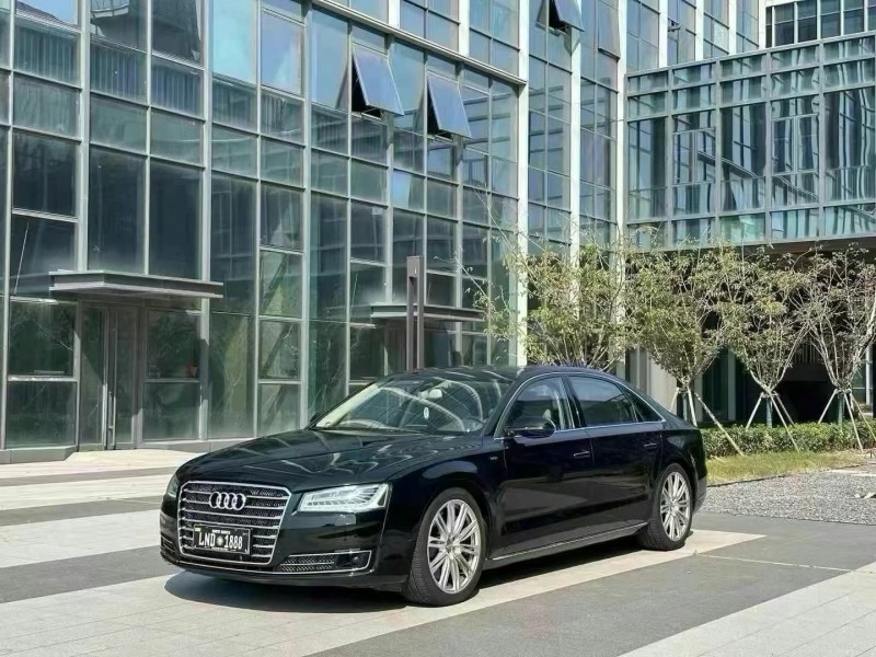青岛11年奥迪A8L3