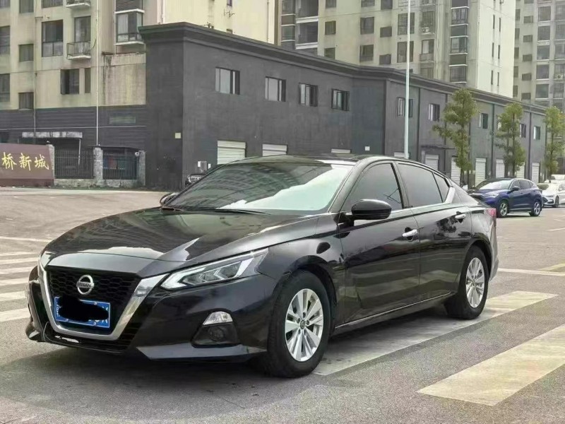岳陽20年日產天籟3