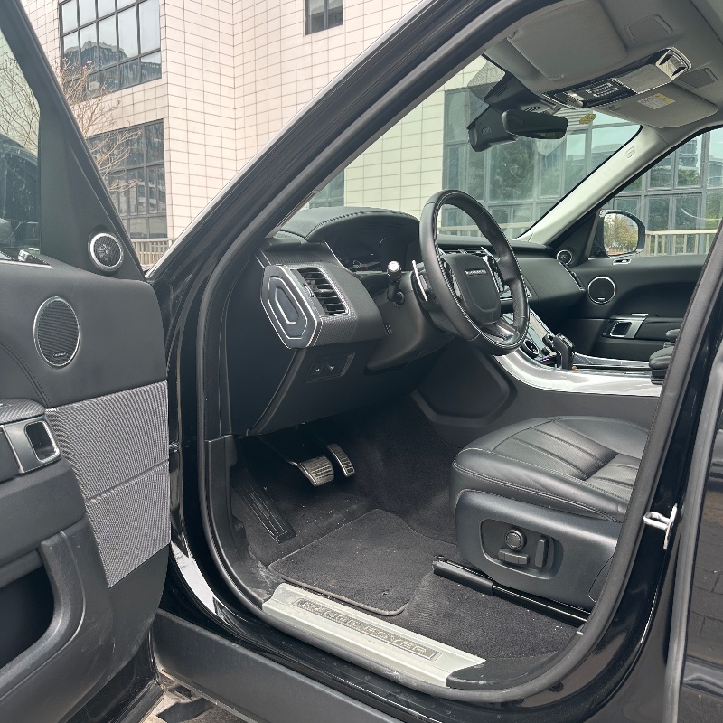 佛山21年路虎揽胜运动4