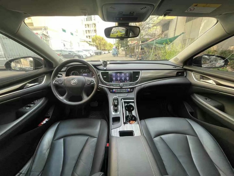 东莞20年别克君越6