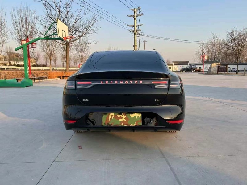 徐州24年零跑汽車S019
