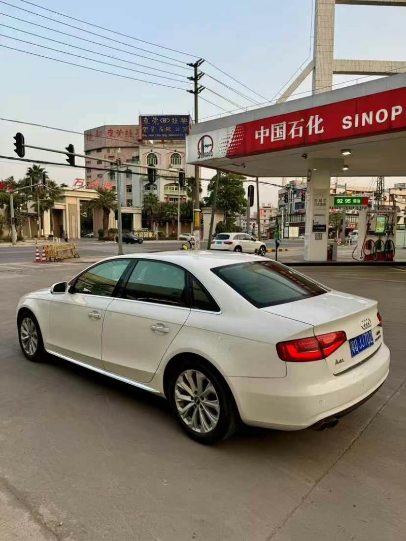 东莞15年奥迪A4L4