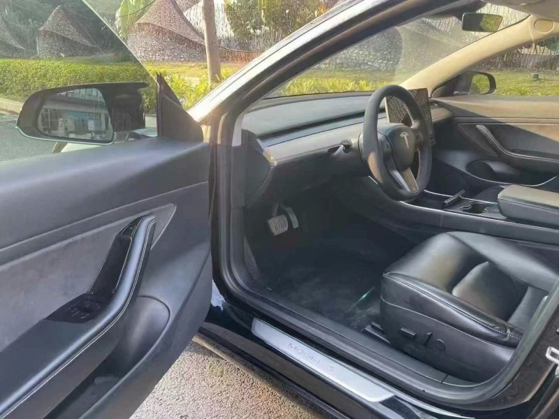 深圳20年特斯拉MODEL 34