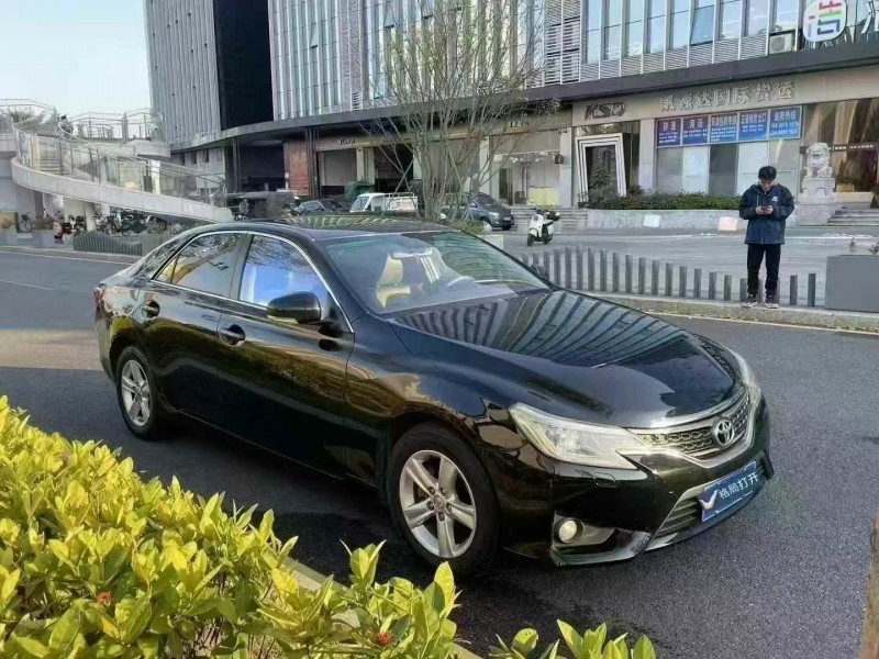 深圳17年豐田銳志3