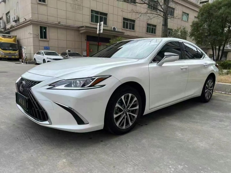 广州24年雷克萨斯ES3