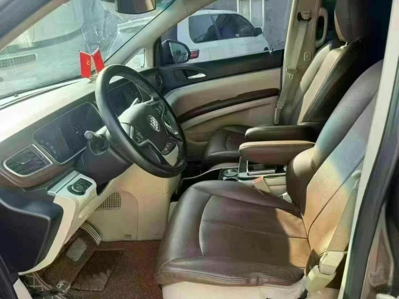 枣庄17年别克GL86