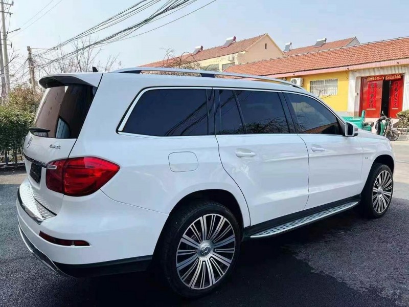 枣庄13年奔驰GL8