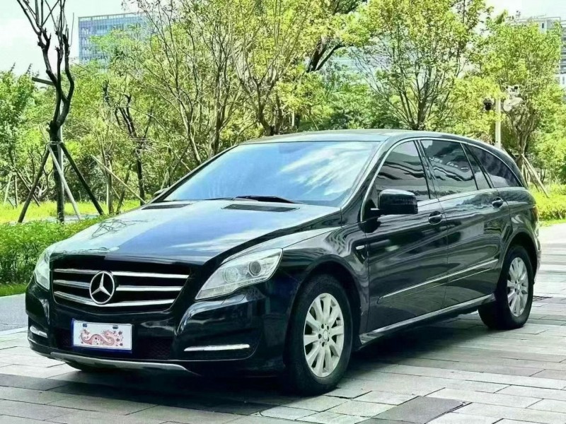 佛山17年奔馳R2