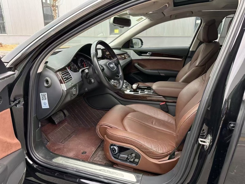 徐州18年奥迪A8L6