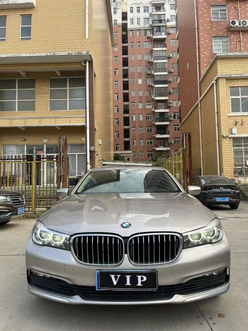 武汉16年宝马7系1