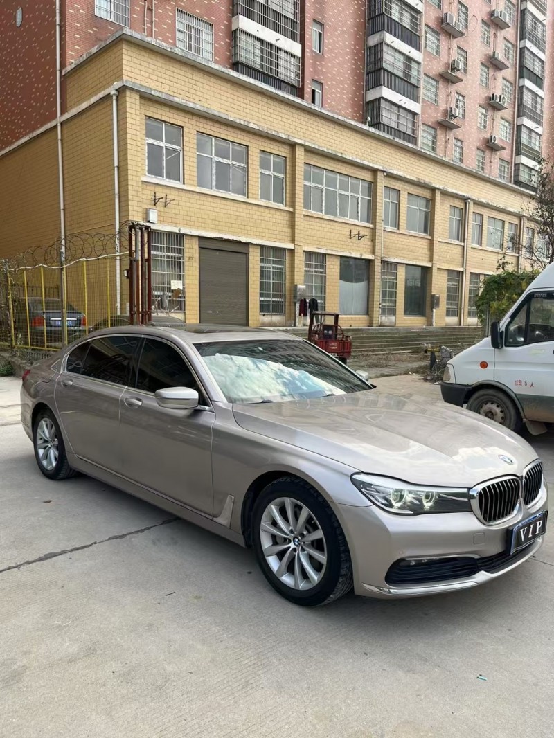 武汉16年宝马7系3