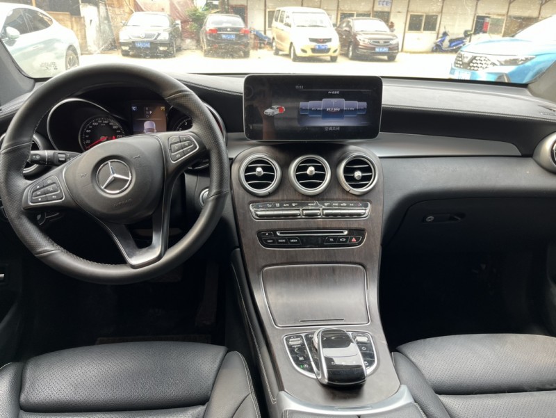 武汉19年奔驰GLC9