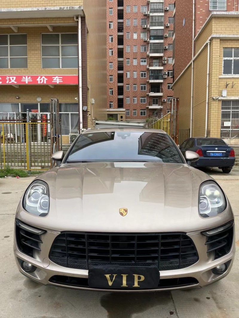 武汉17年保时捷Macan1