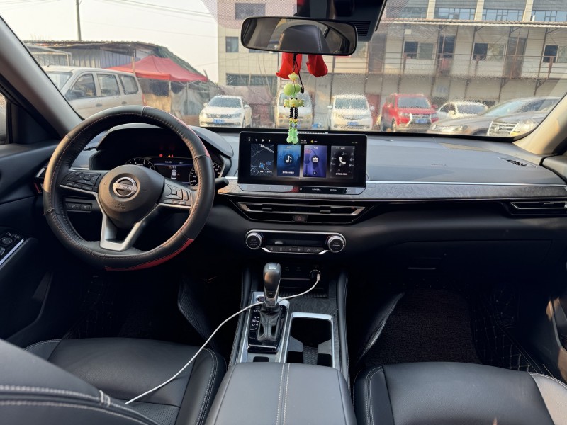 武汉24年日产天籁4