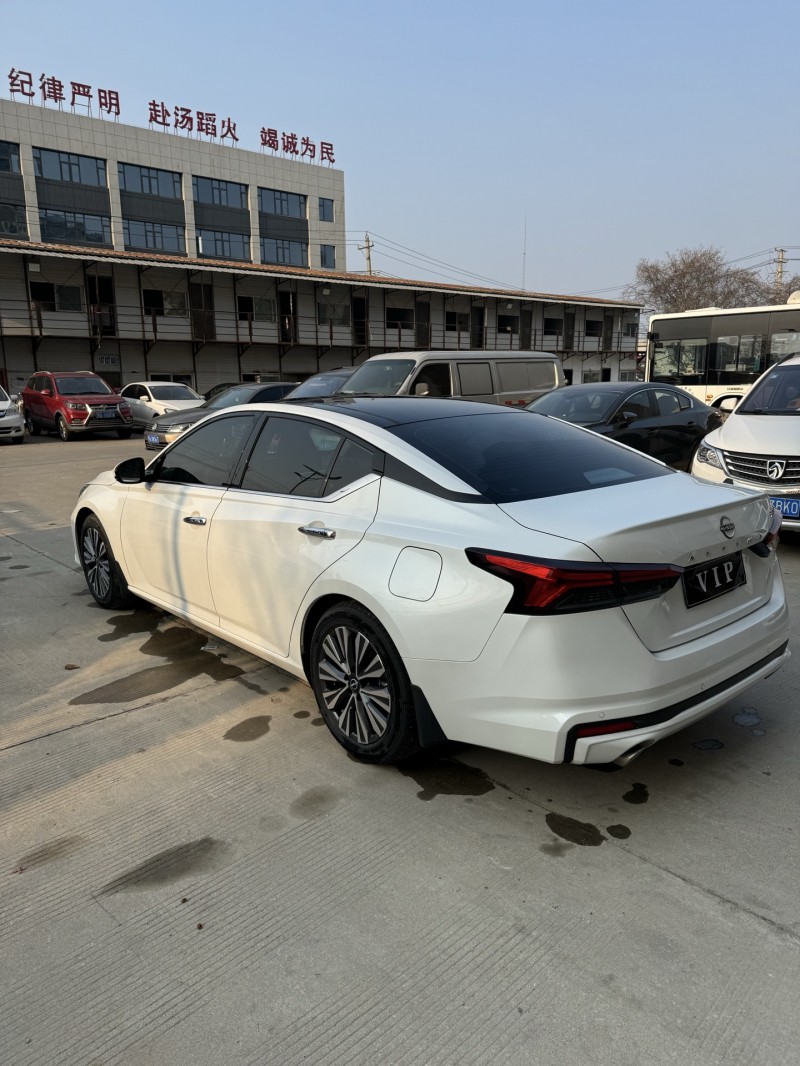 武汉24年日产天籁8