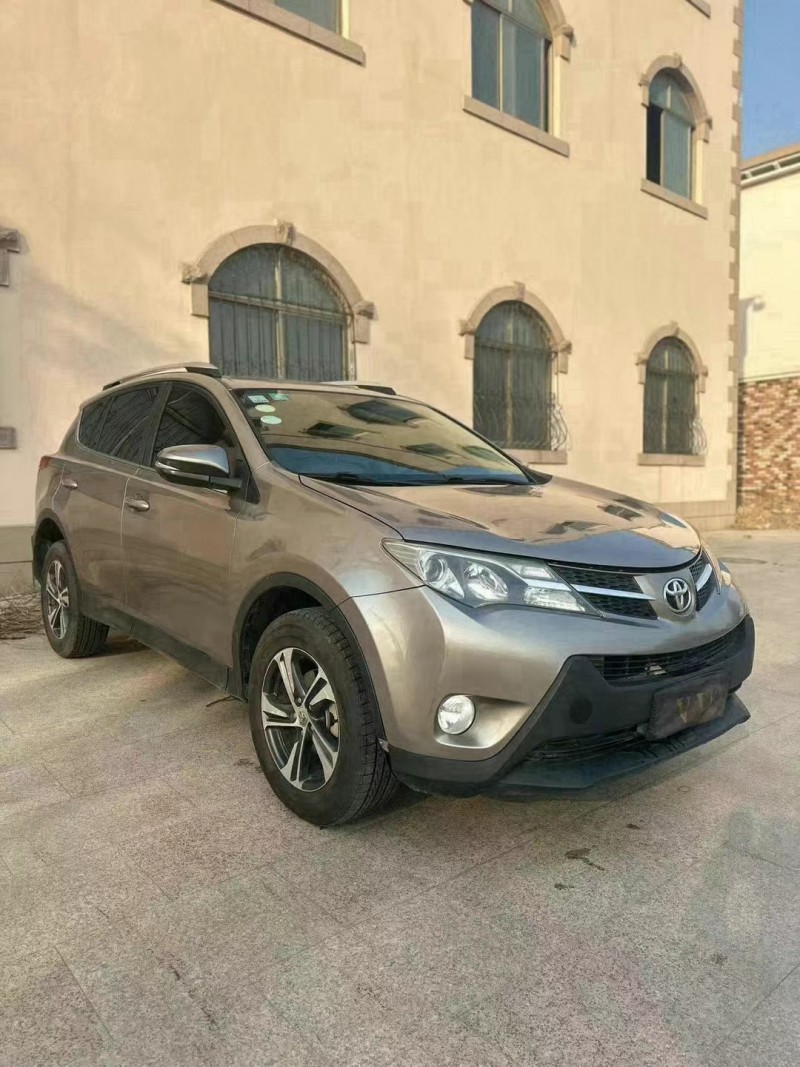 青岛16年丰田RAV4荣放3