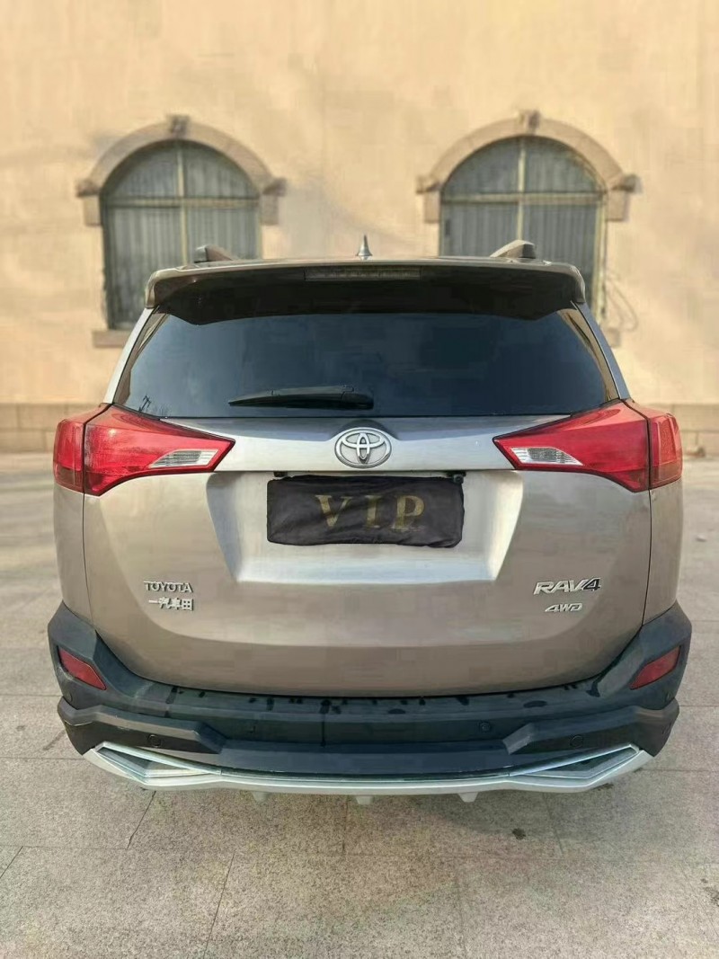 青岛16年丰田RAV4荣放8