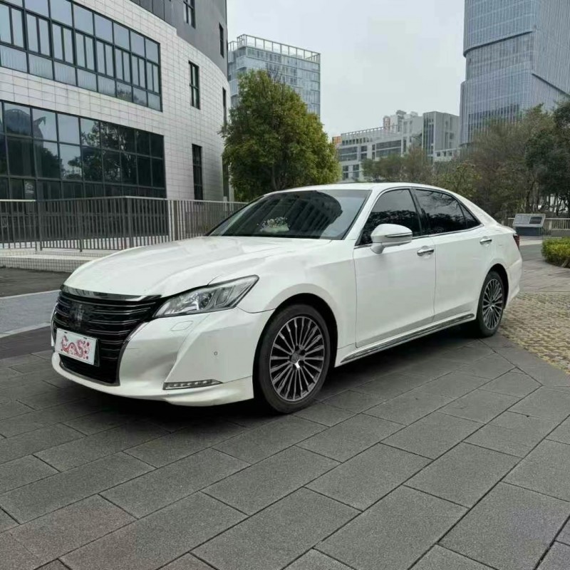 佛山18年豐田皇冠3