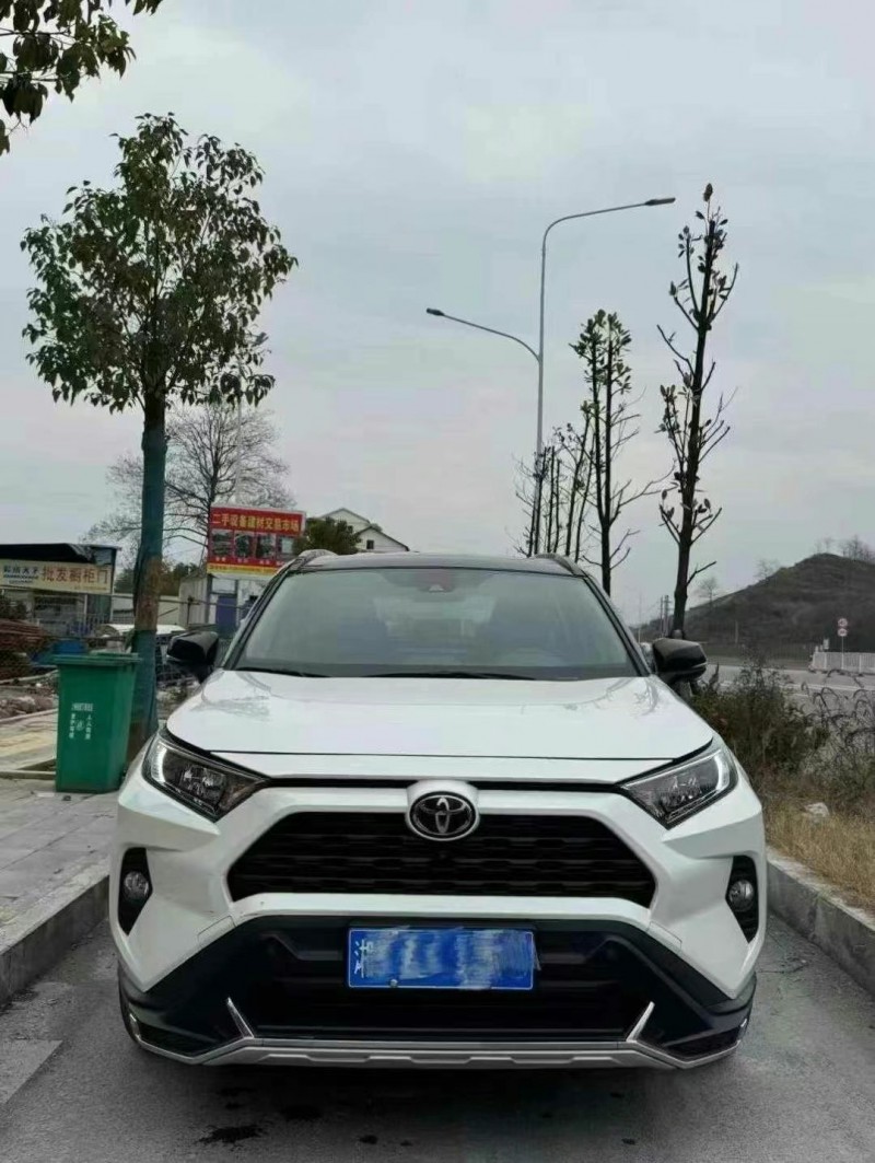 邵阳20年丰田RAV4荣放1