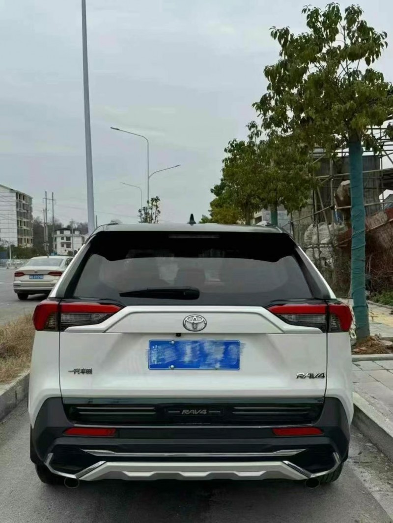 邵阳20年丰田RAV4荣放9