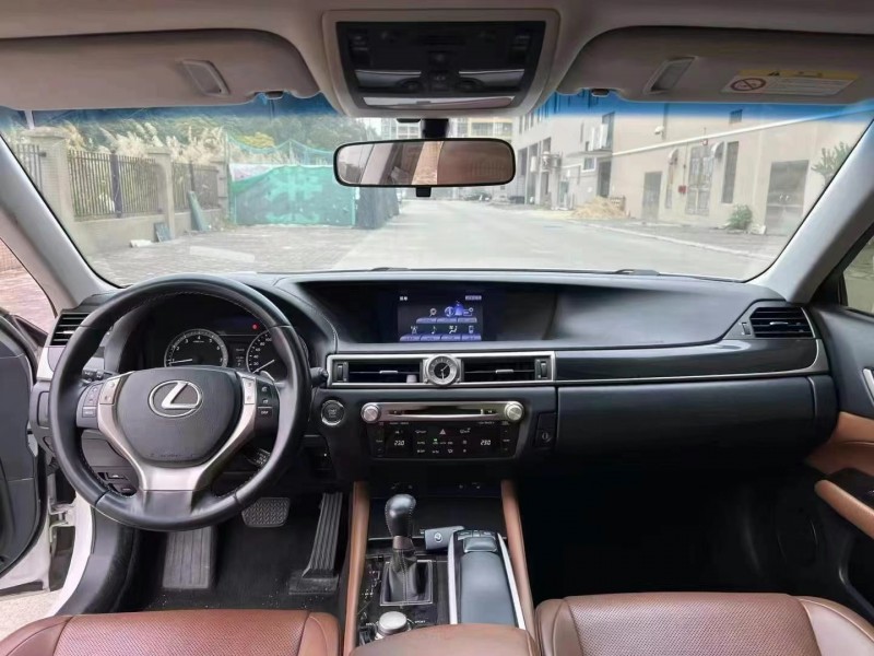 广州14年雷克萨斯GS4